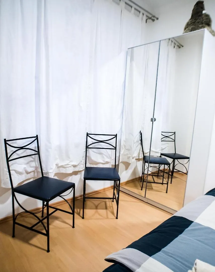 Apartment At The Deak Ferenc Ter Budapest